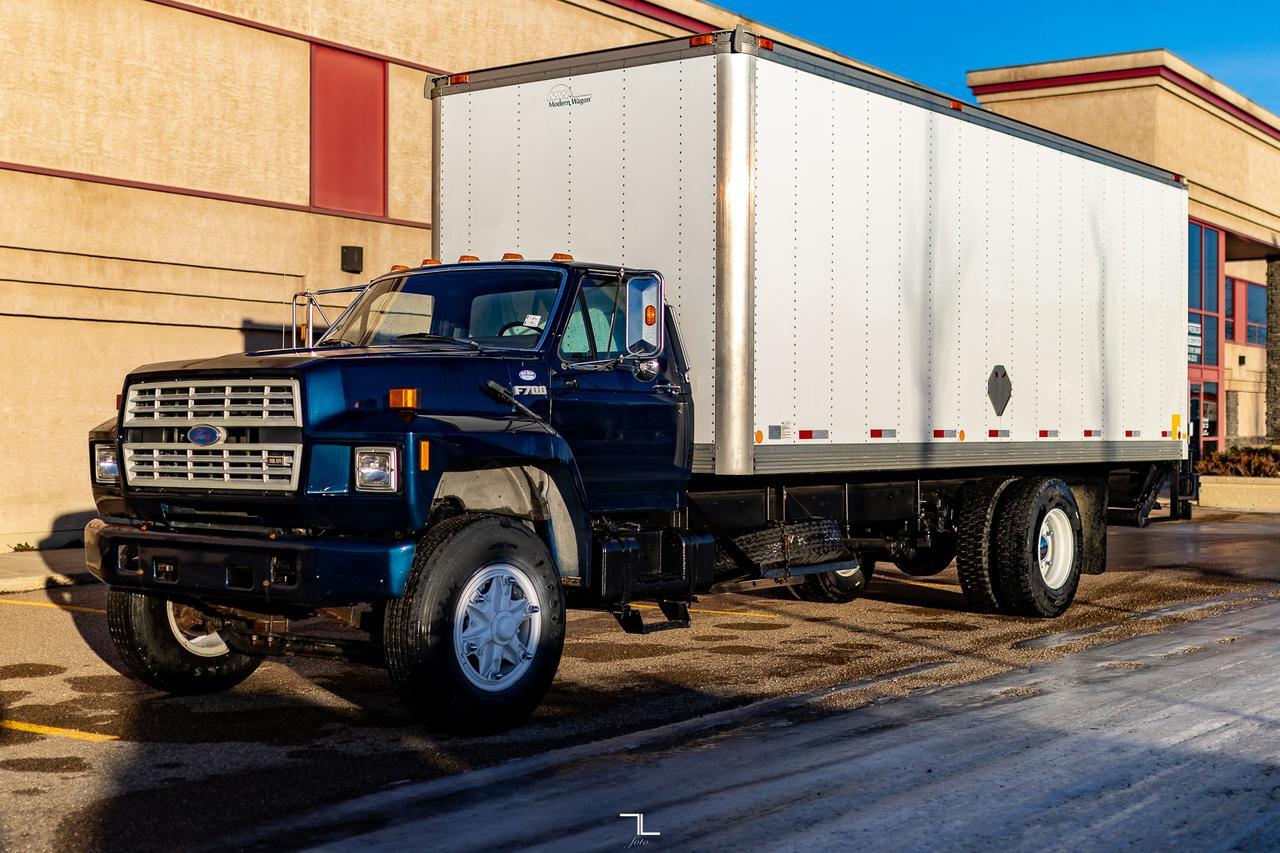 1993 Ford F-700 4x2 Reg Cab 22 Ft. Cube Van Manual Red Deer AB