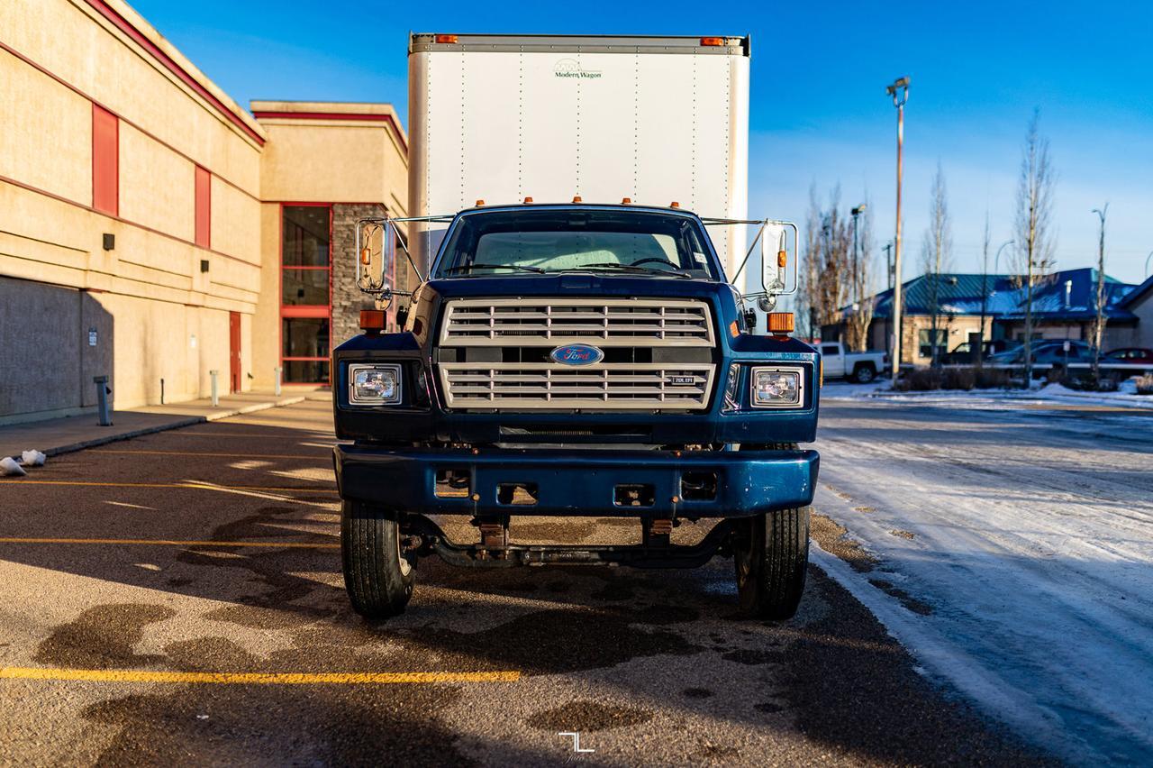 1993 Ford F-700 4x2 Reg Cab 22 Ft. Cube Van Manual Red Deer AB