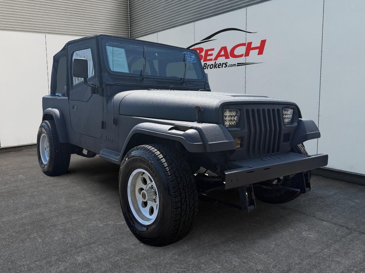 1993 Jeep Wrangler Base, TOW PACKAGE, BRUSH GUARD, SOFT TOP, MANUAL TRANSMISSION, LOW MILES, THIS JEEP IS READY FOR IT'S NECT ADVENTURE! Norfolk VA