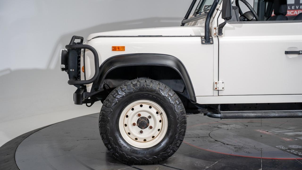 1993 Land Rover Defender 110 NAS Franklin TN