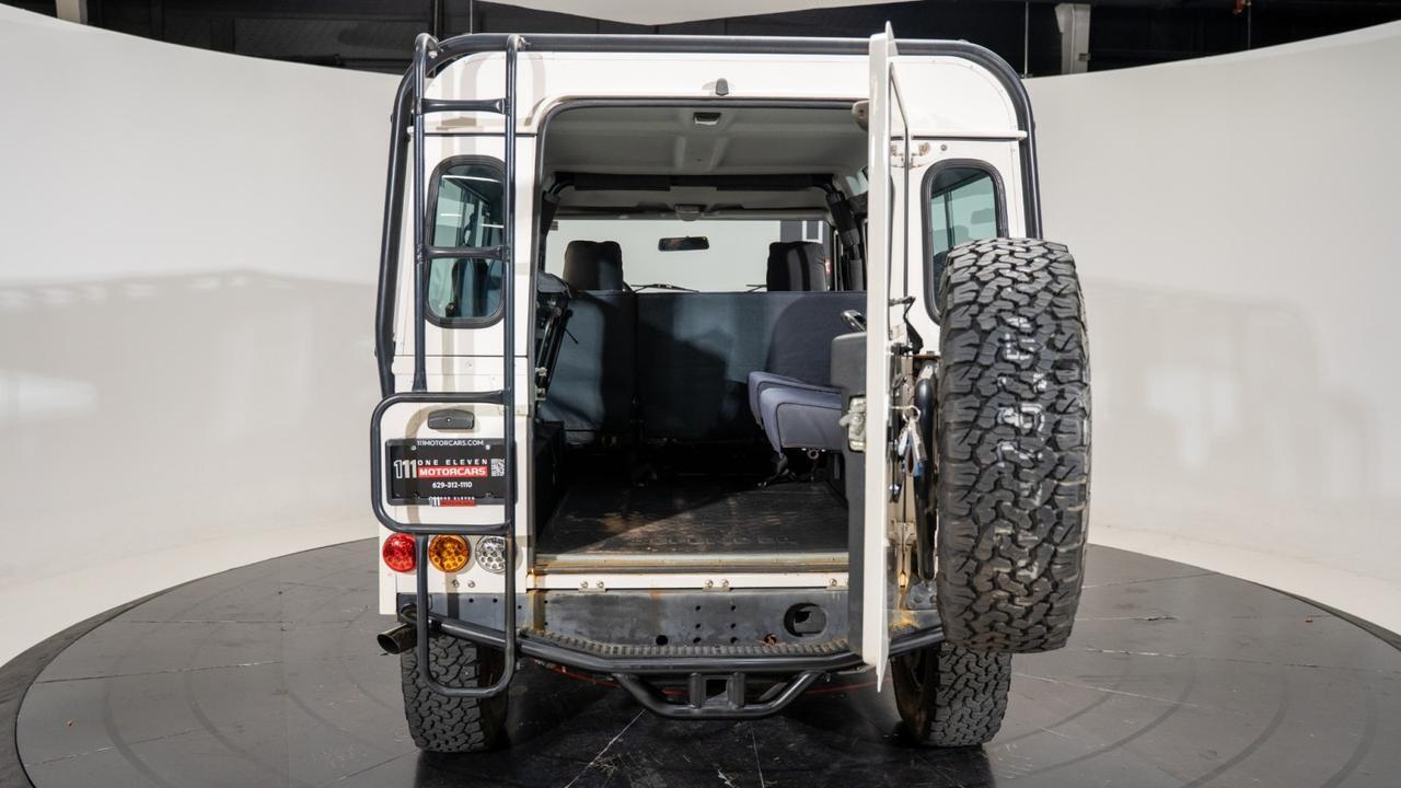 1993 Land Rover Defender 110 NAS Franklin TN