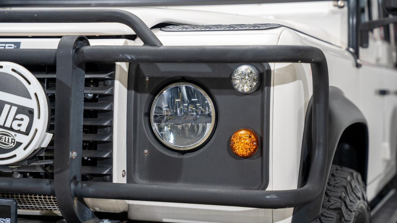 1993 Land Rover Defender 110 NAS Franklin TN
