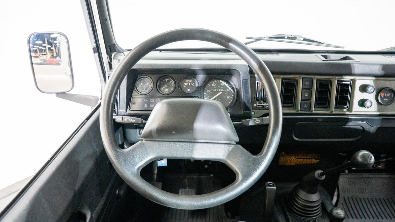 1993 Land Rover Defender 110 NAS Franklin TN
