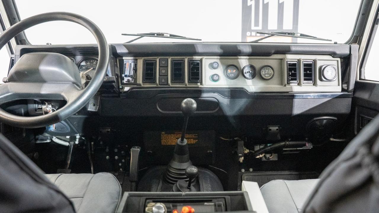 1993 Land Rover Defender 110 NAS Franklin TN