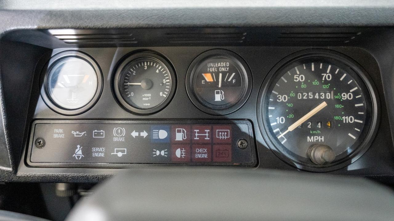1993 Land Rover Defender 110 NAS Franklin TN
