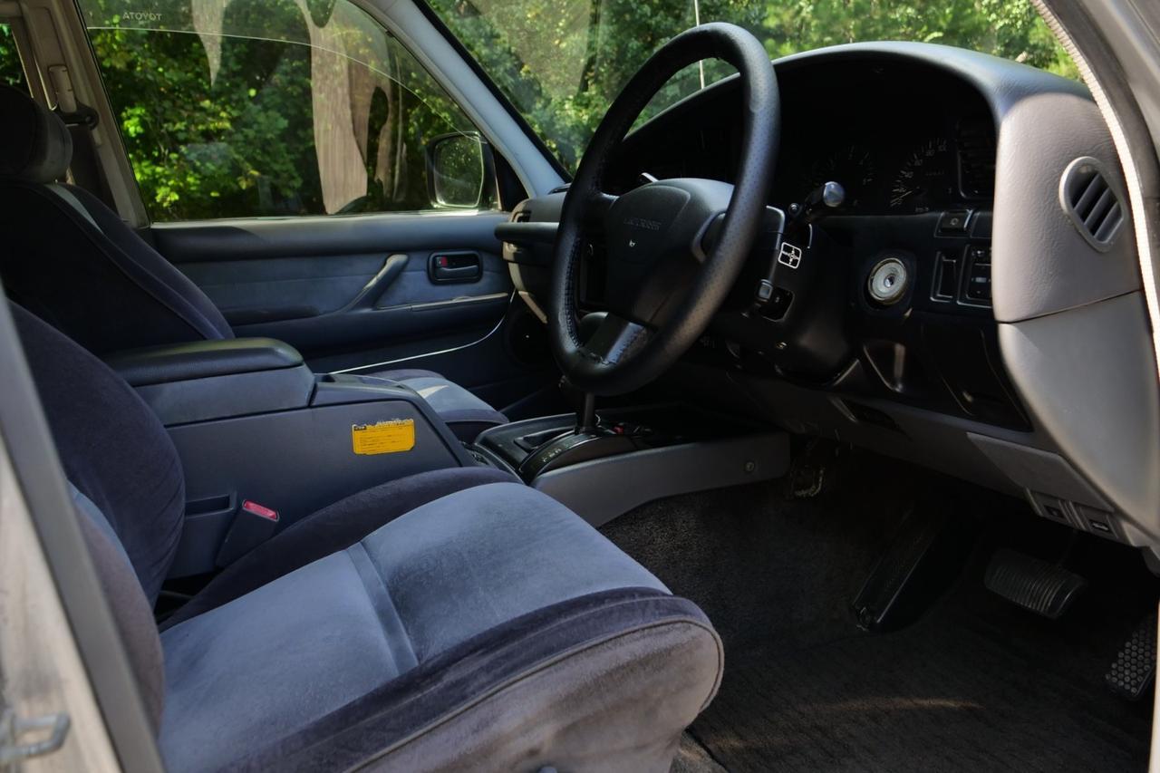 1993 Toyota Land Cruiser VX Limited / 4WD / Right Hand Drive / RARE Lincolnton NC