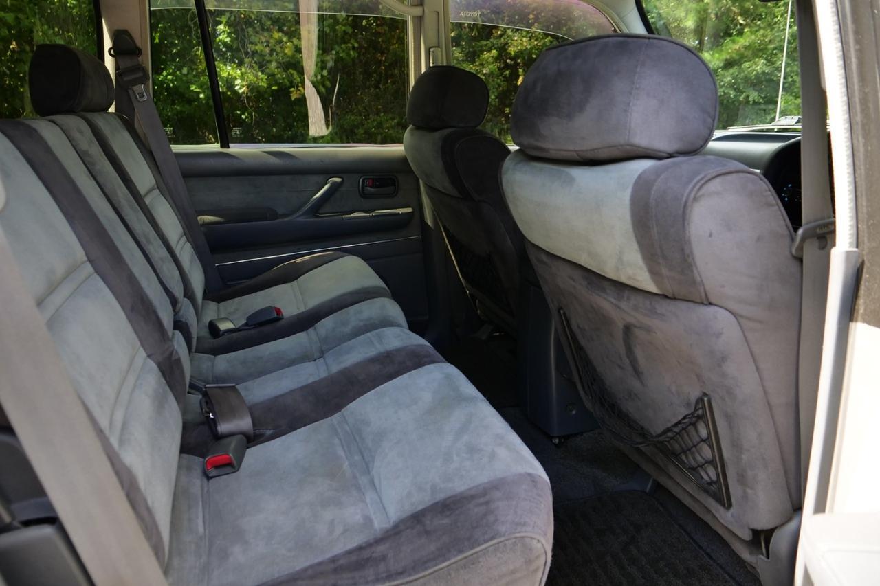 1993 Toyota Land Cruiser VX Limited / 4WD / Right Hand Drive / RARE Lincolnton NC