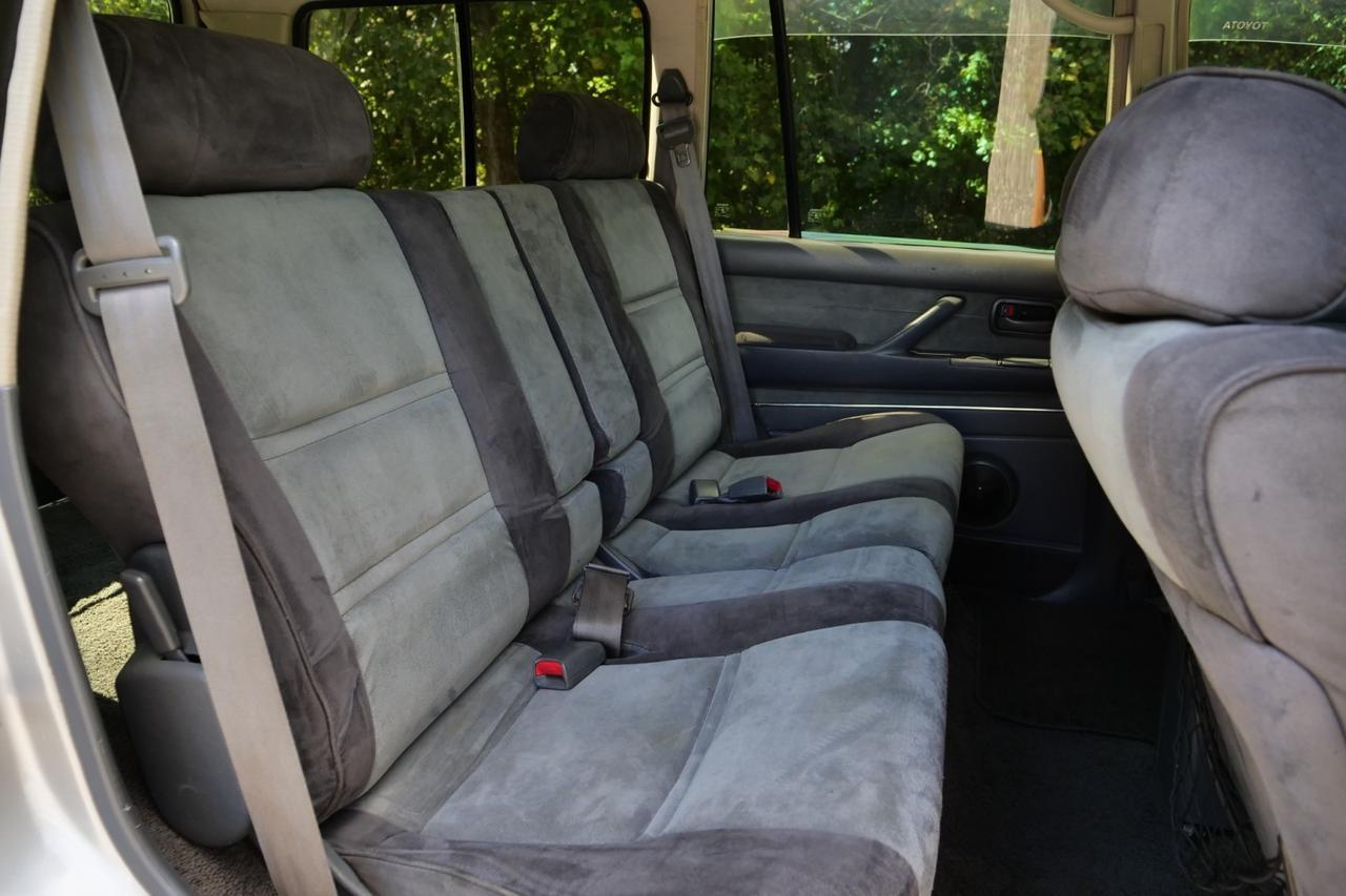 1993 Toyota Land Cruiser VX Limited / 4WD / Right Hand Drive / RARE Lincolnton NC