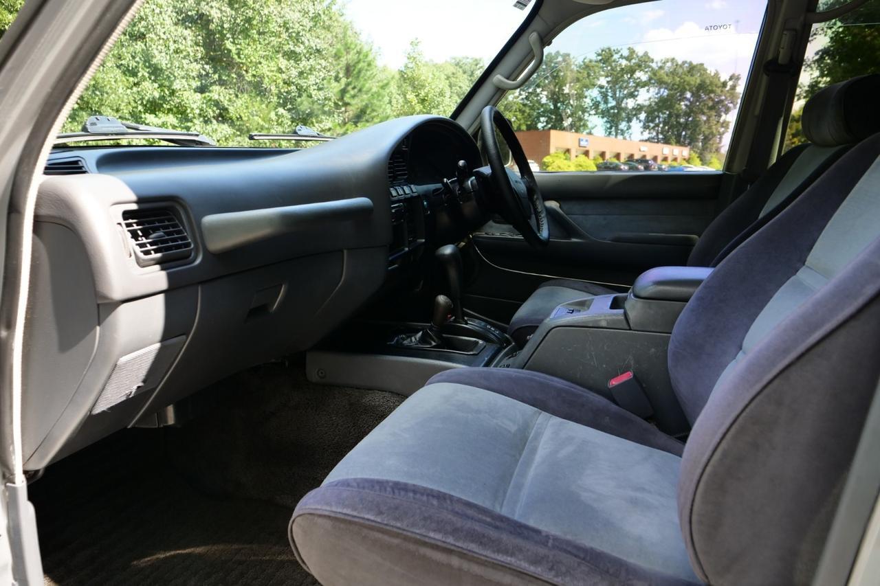 1993 Toyota Land Cruiser VX Limited / 4WD / Right Hand Drive / RARE Lincolnton NC