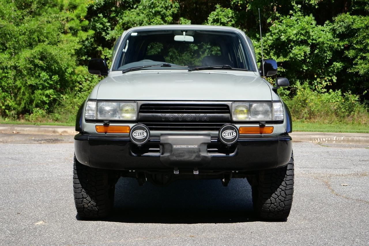 1993 Toyota Land Cruiser VX Limited / 4WD / Right Hand Drive / RARE Lincolnton NC
