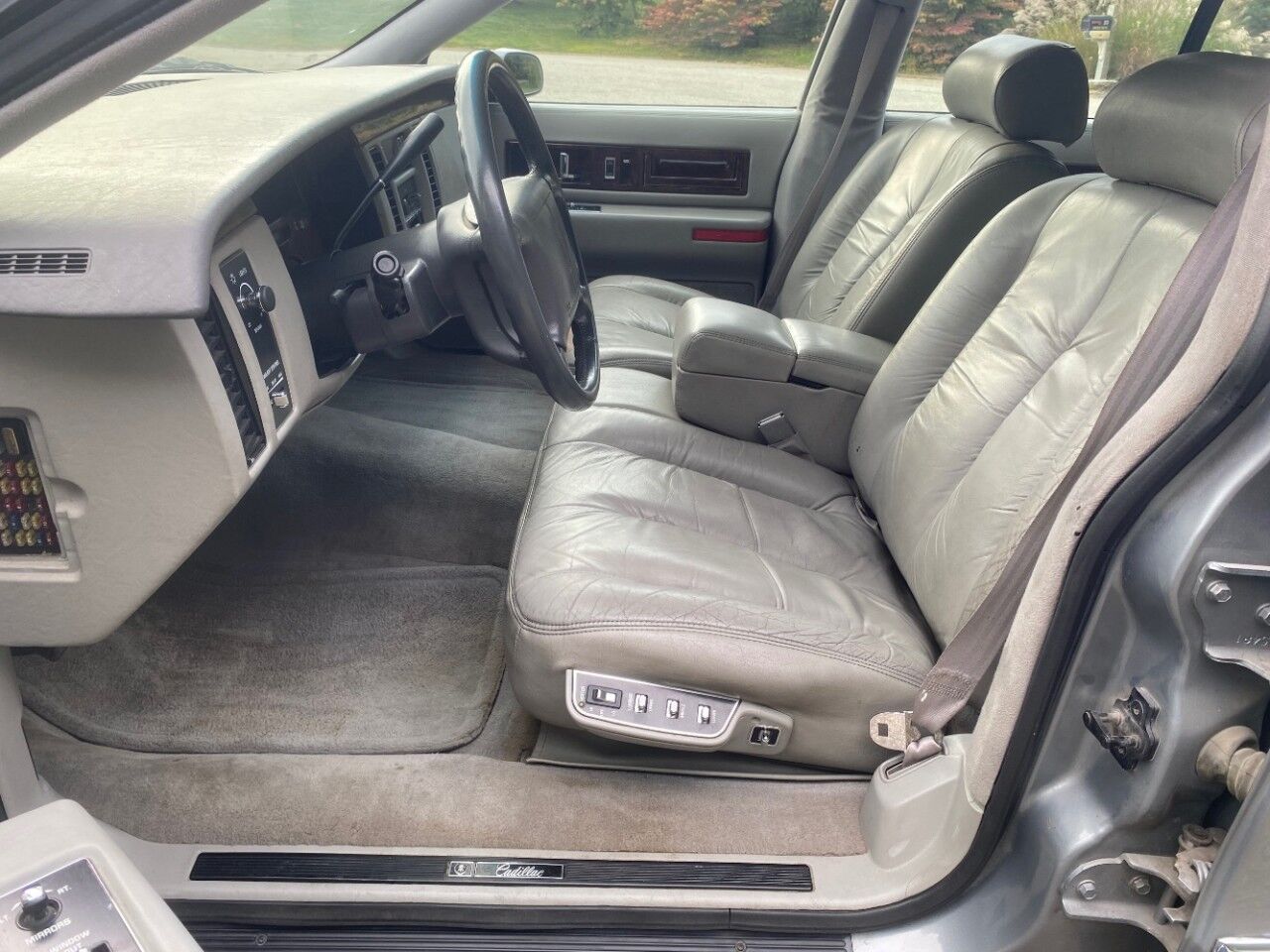 1994 Cadillac Fleetwood Charlton MA