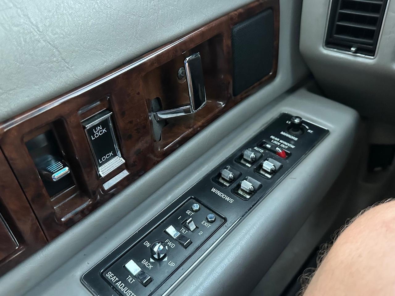 1994 Cadillac Fleetwood Brougham Charlton MA