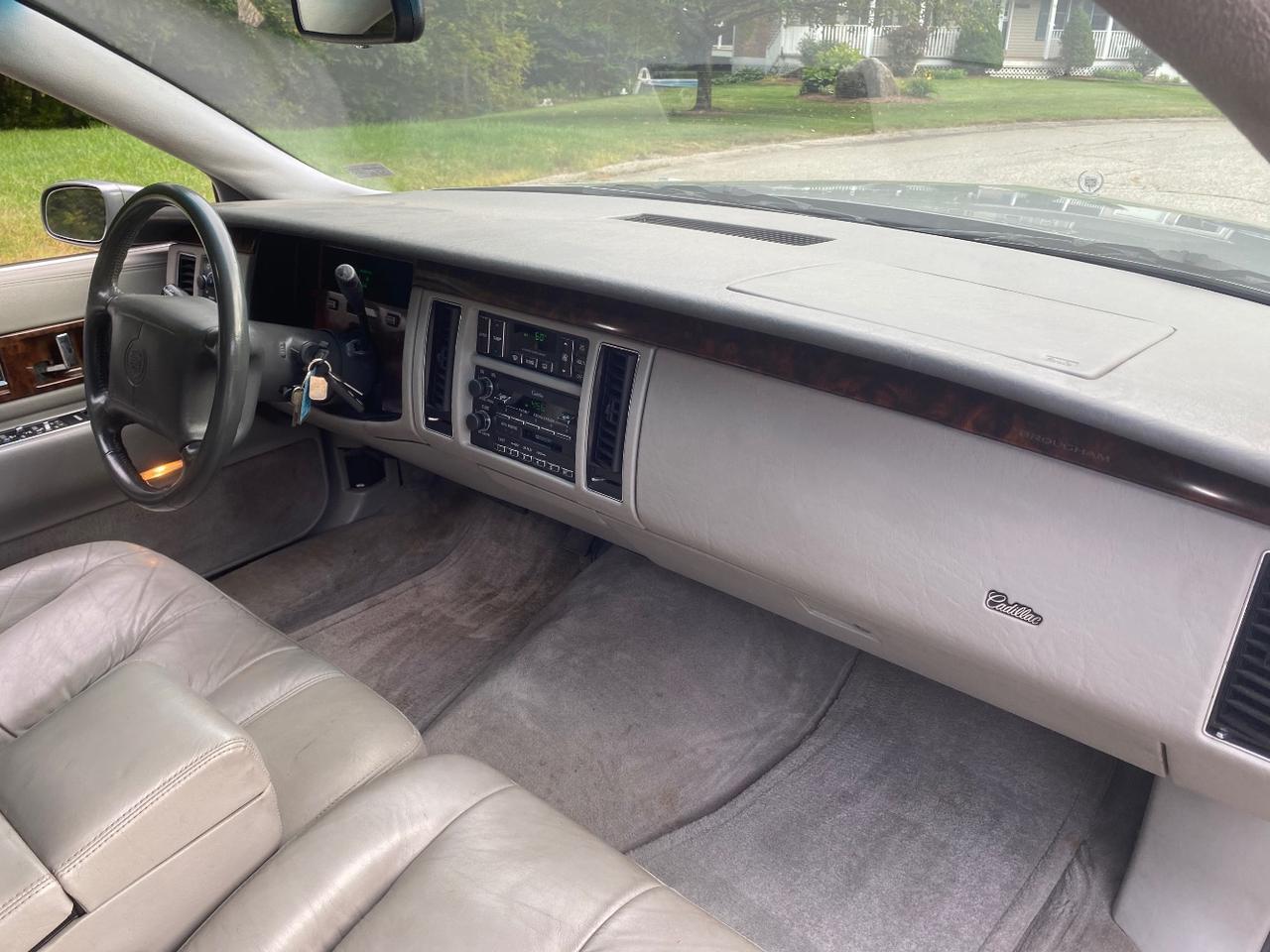 1994 Cadillac Fleetwood Standard Charlton MA