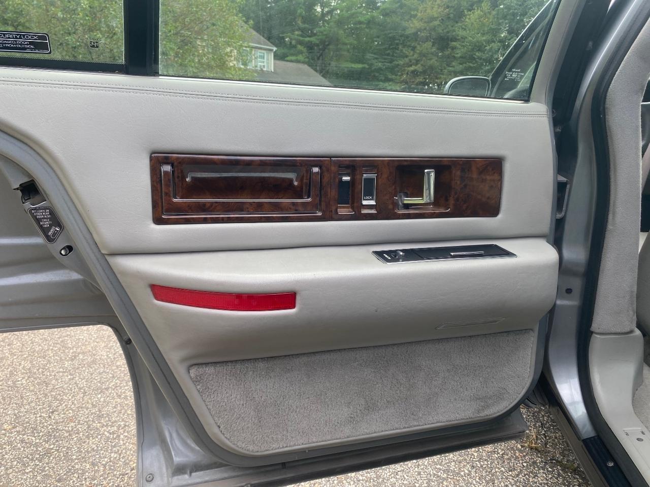 1994 Cadillac Fleetwood Standard Charlton MA