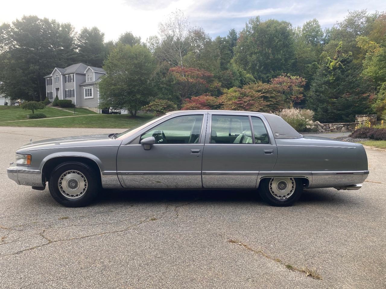 1994 Cadillac Fleetwood Standard Charlton MA