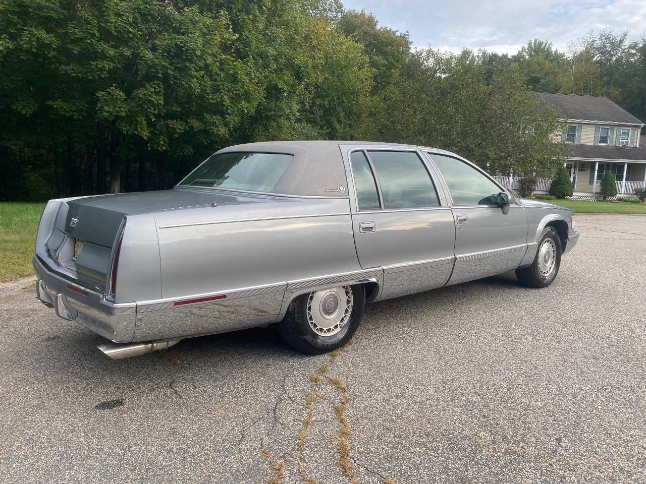 1994 Cadillac Fleetwood Standard Charlton MA