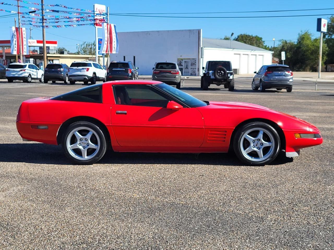 1994 Chevrolet Corvette 2dr Coupe Hatchback