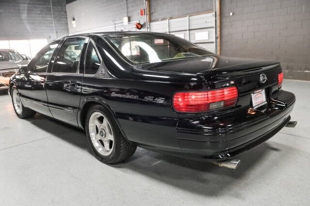 1994 Chevrolet Impala SS 8.7L V8 4dr Sedan
