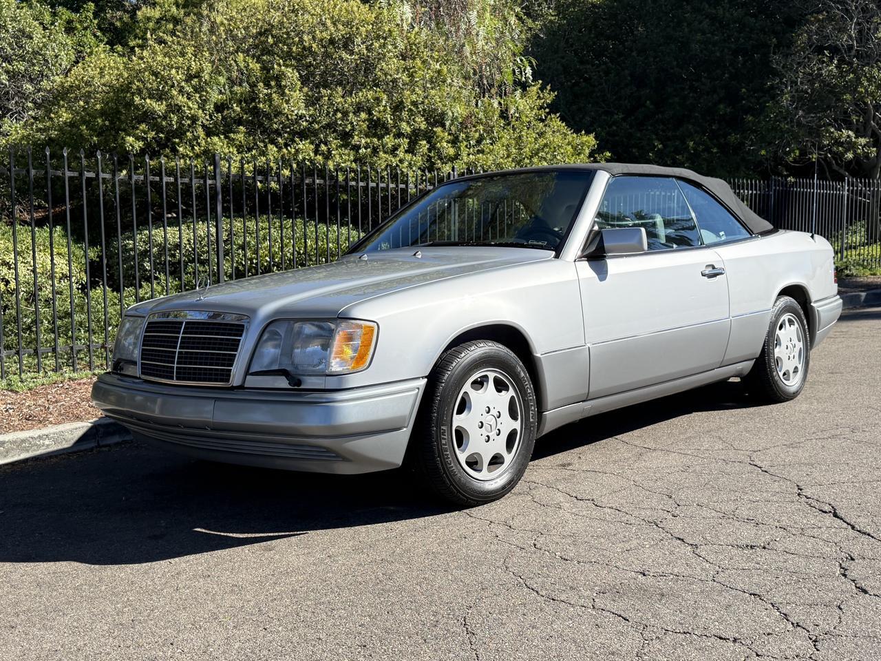 1994 Mercedes-Benz E320 Cabriolet