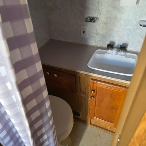 1995 CHATEAU 21.5 FW ct Monroe NC