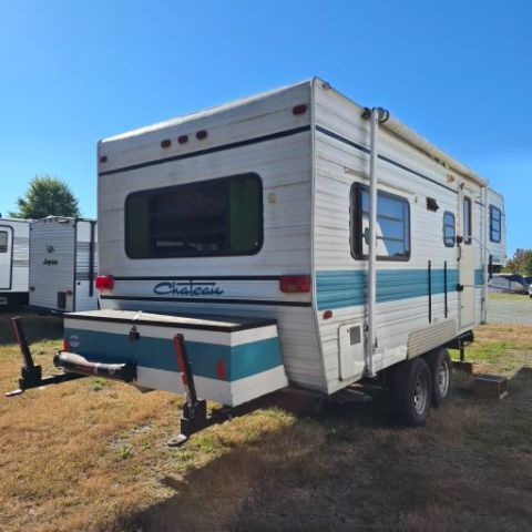 1995 CHATEAU 21.5 FW ct Monroe NC