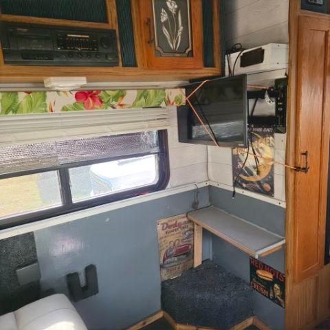 1995 CHATEAU 21.5 FW ct Monroe NC