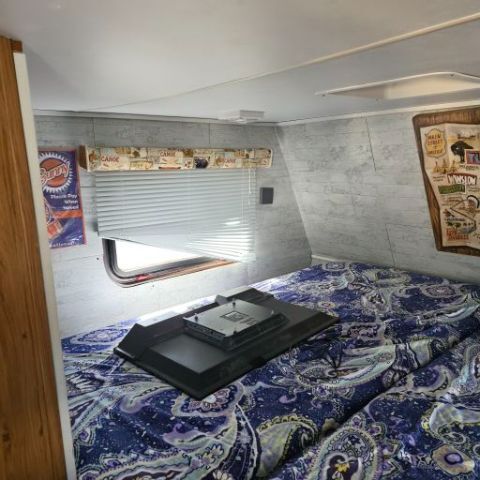 1995 CHATEAU 21.5 FW ct Monroe NC