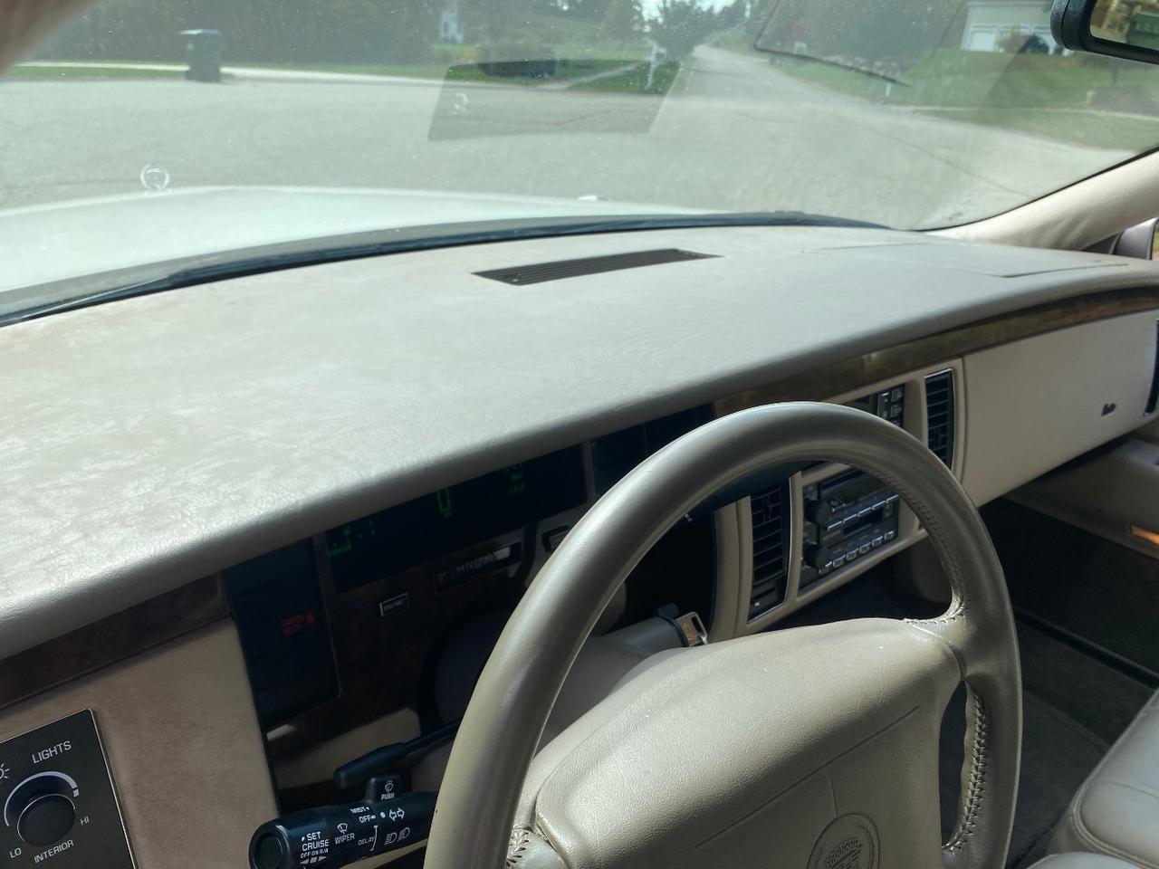 1995 Cadillac Fleetwood Standard Charlton MA