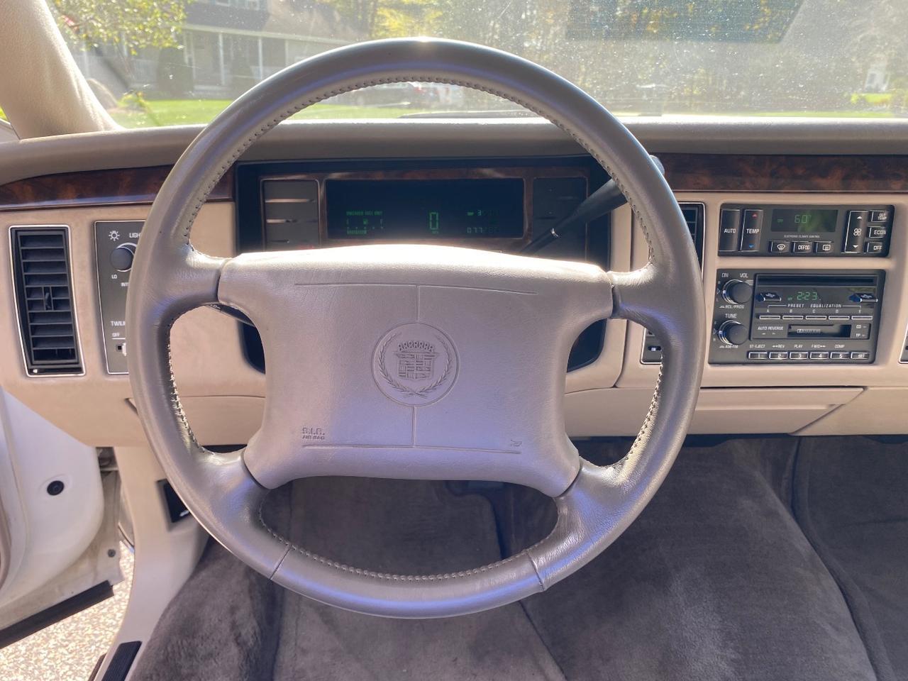 1995 Cadillac Fleetwood Standard Charlton MA