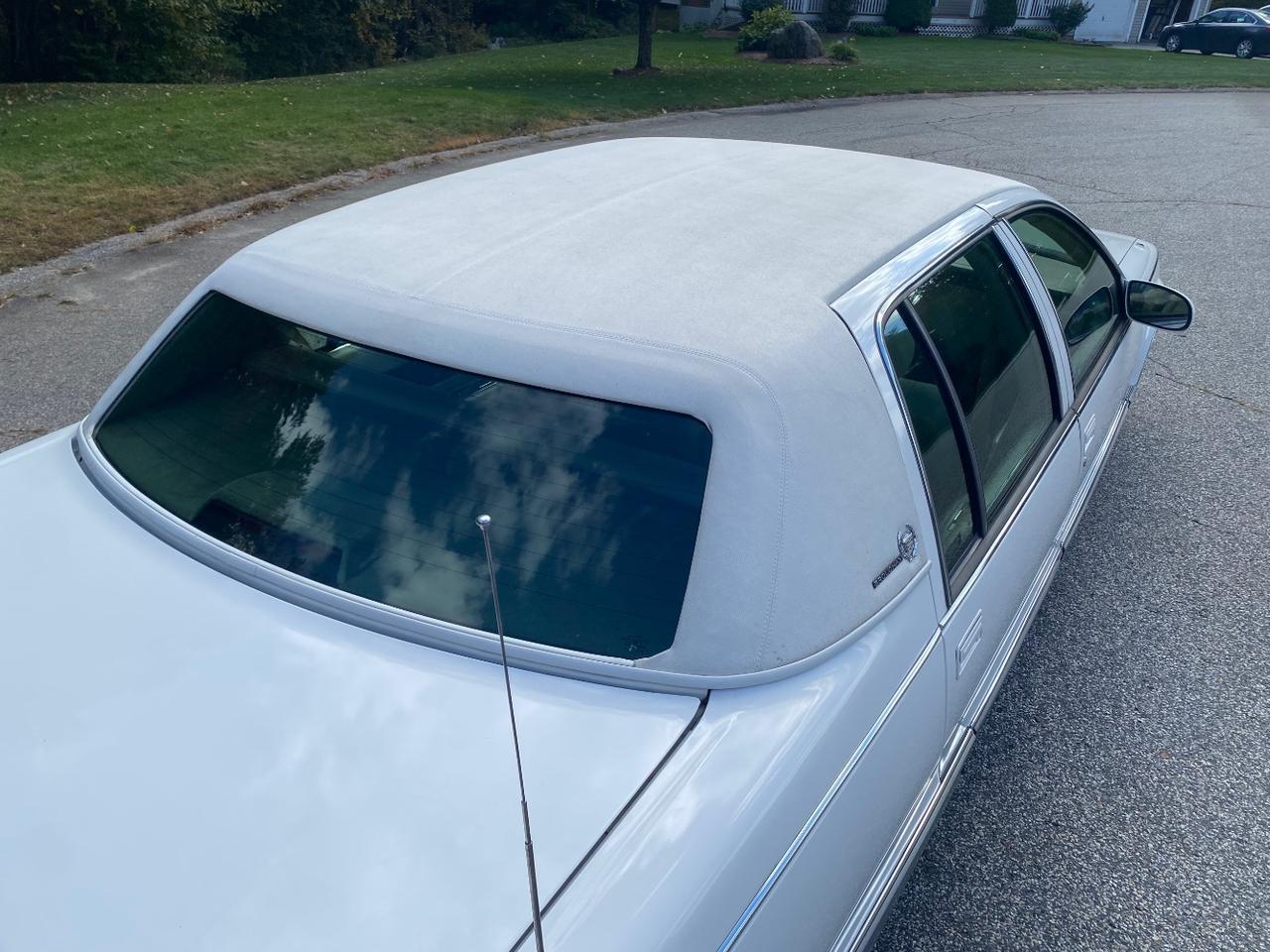 1995 Cadillac Fleetwood Standard Charlton MA