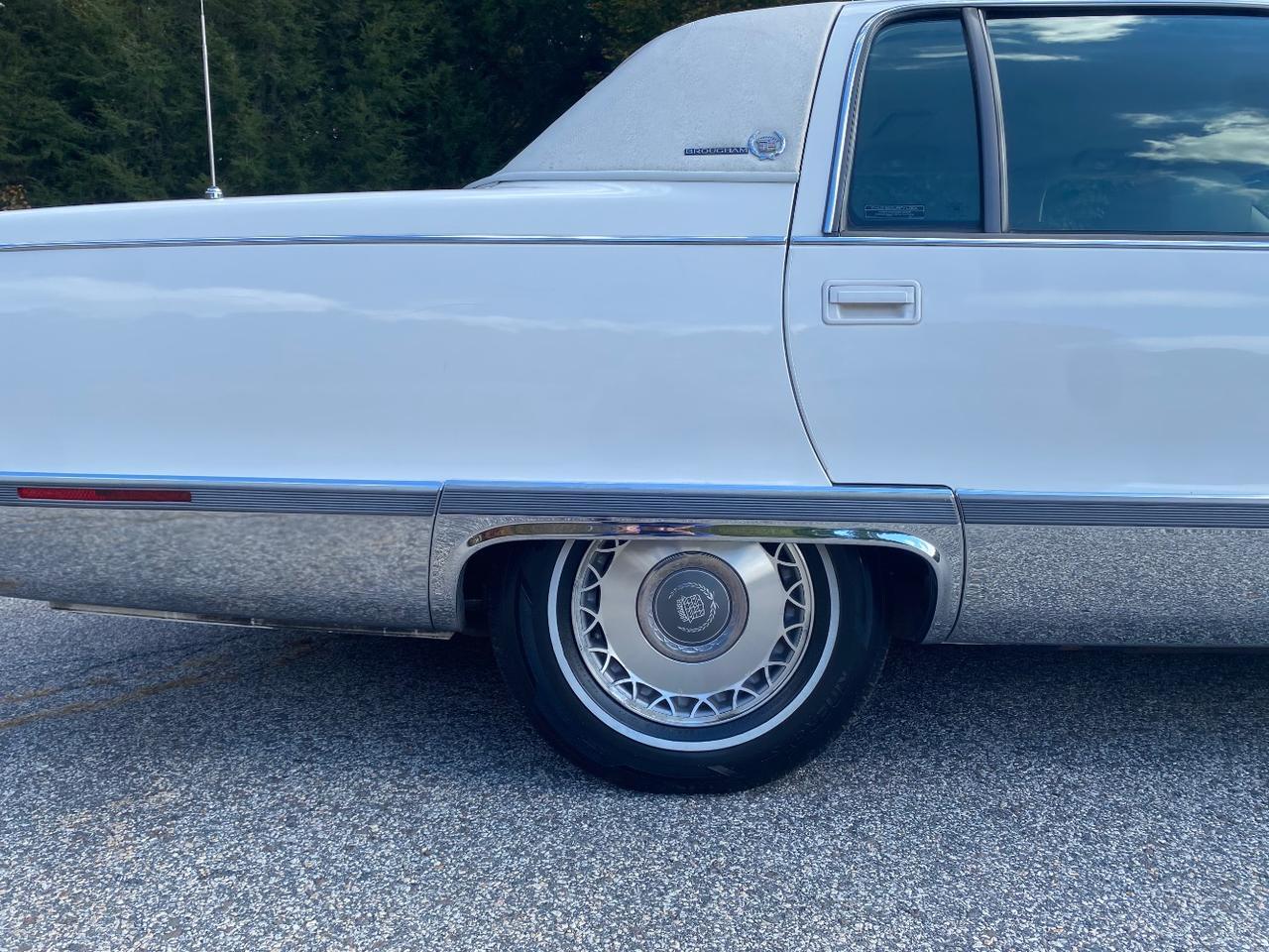 1995 Cadillac Fleetwood Standard Charlton MA