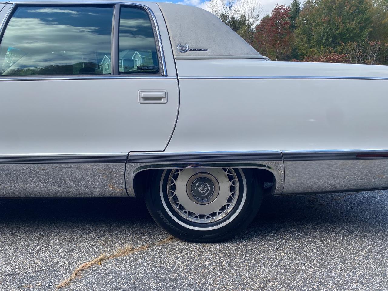 1995 Cadillac Fleetwood Standard Charlton MA