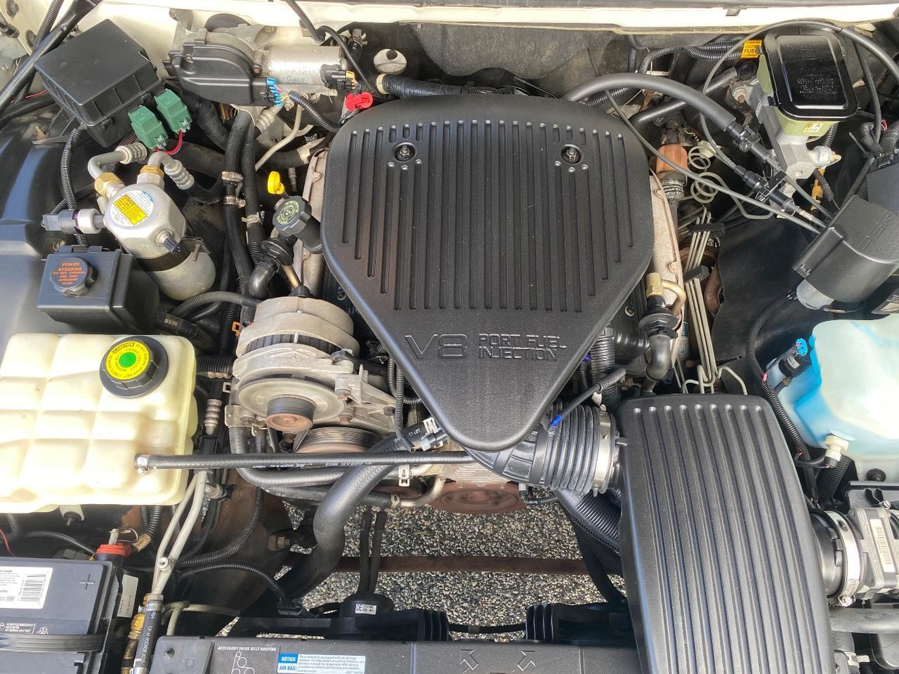 1995 Cadillac Fleetwood Standard Charlton MA