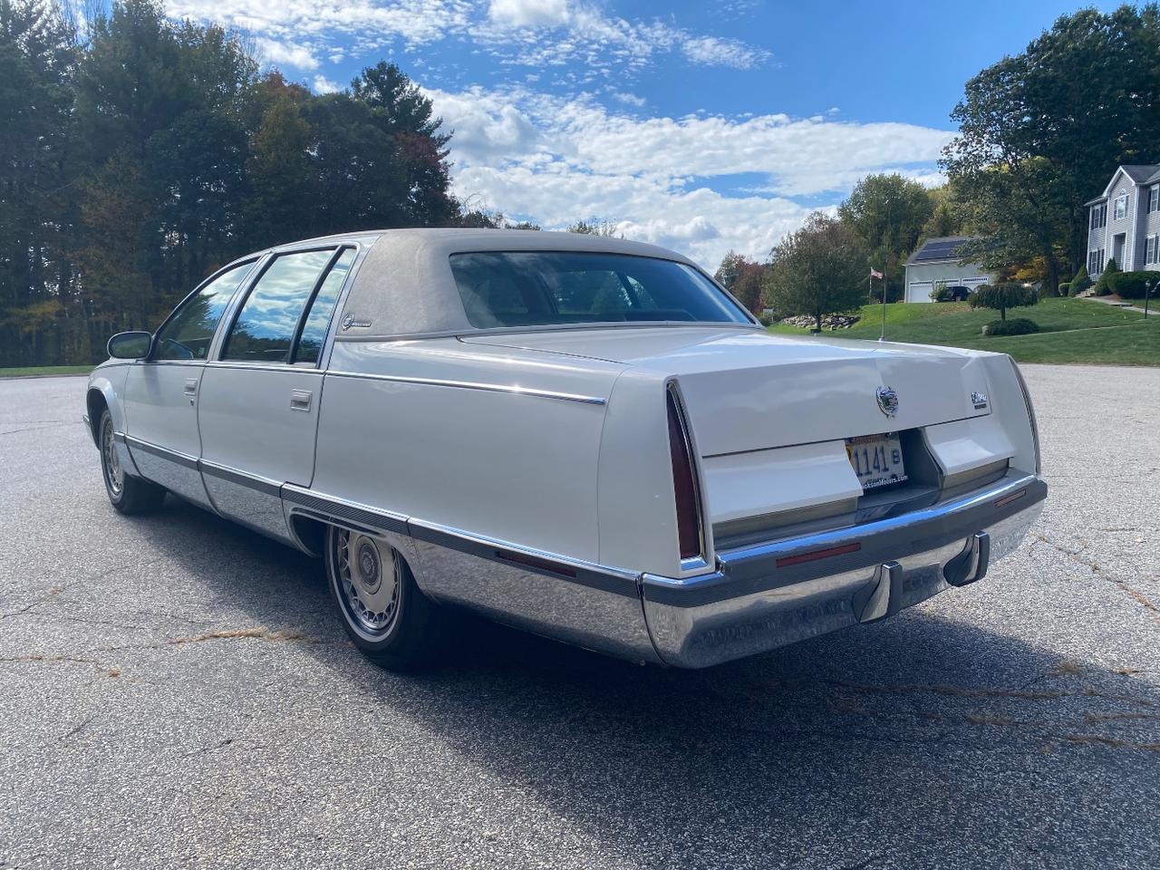1995 Cadillac Fleetwood Standard Charlton MA