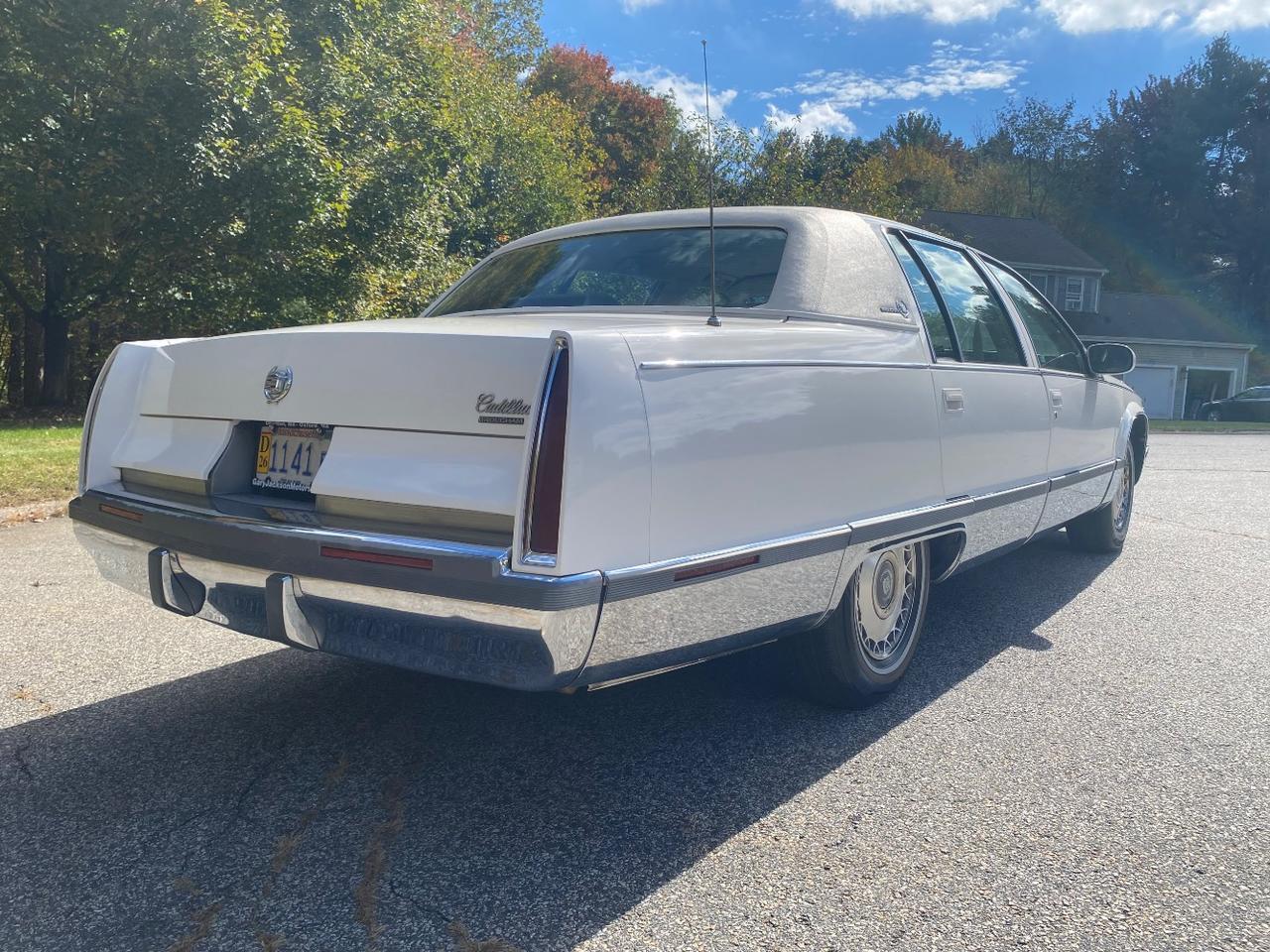 1995 Cadillac Fleetwood Standard Charlton MA