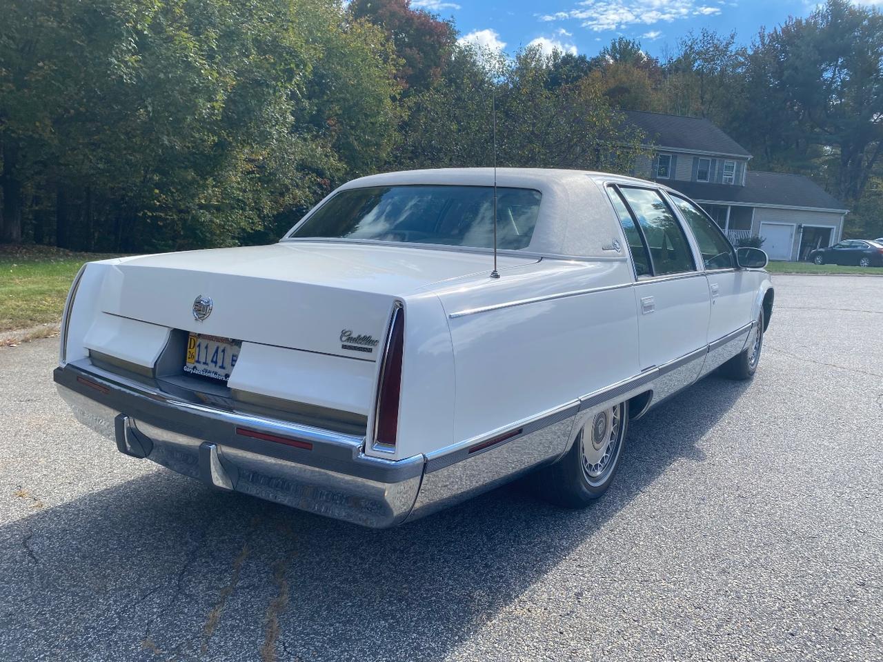 1995 Cadillac Fleetwood Standard Charlton MA