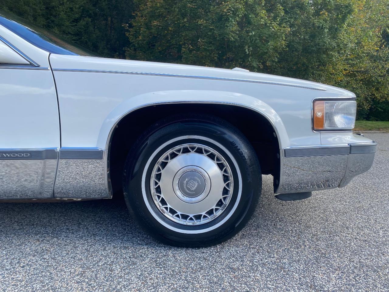 1995 Cadillac Fleetwood Standard Charlton MA