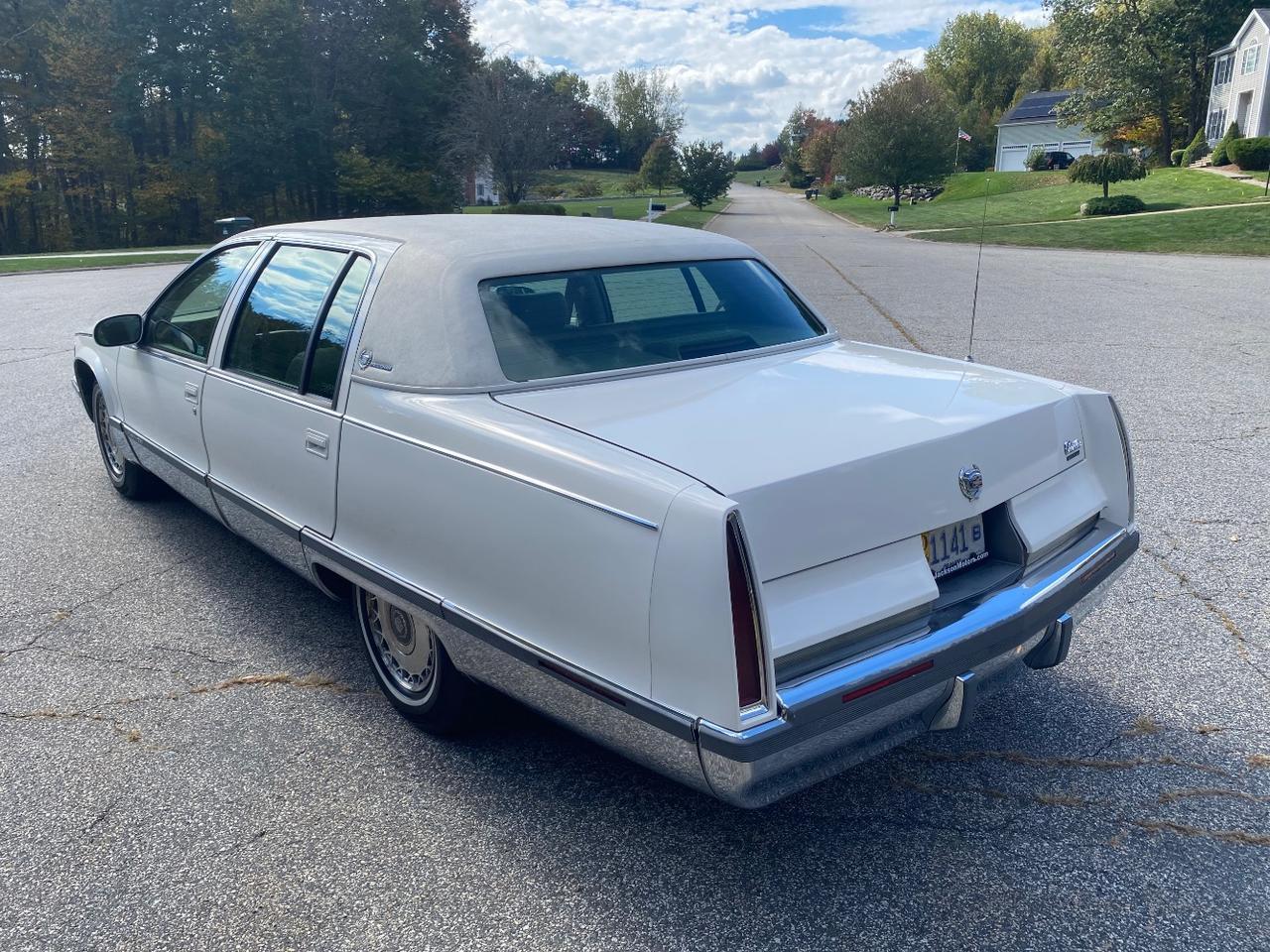 1995 Cadillac Fleetwood Standard Charlton MA