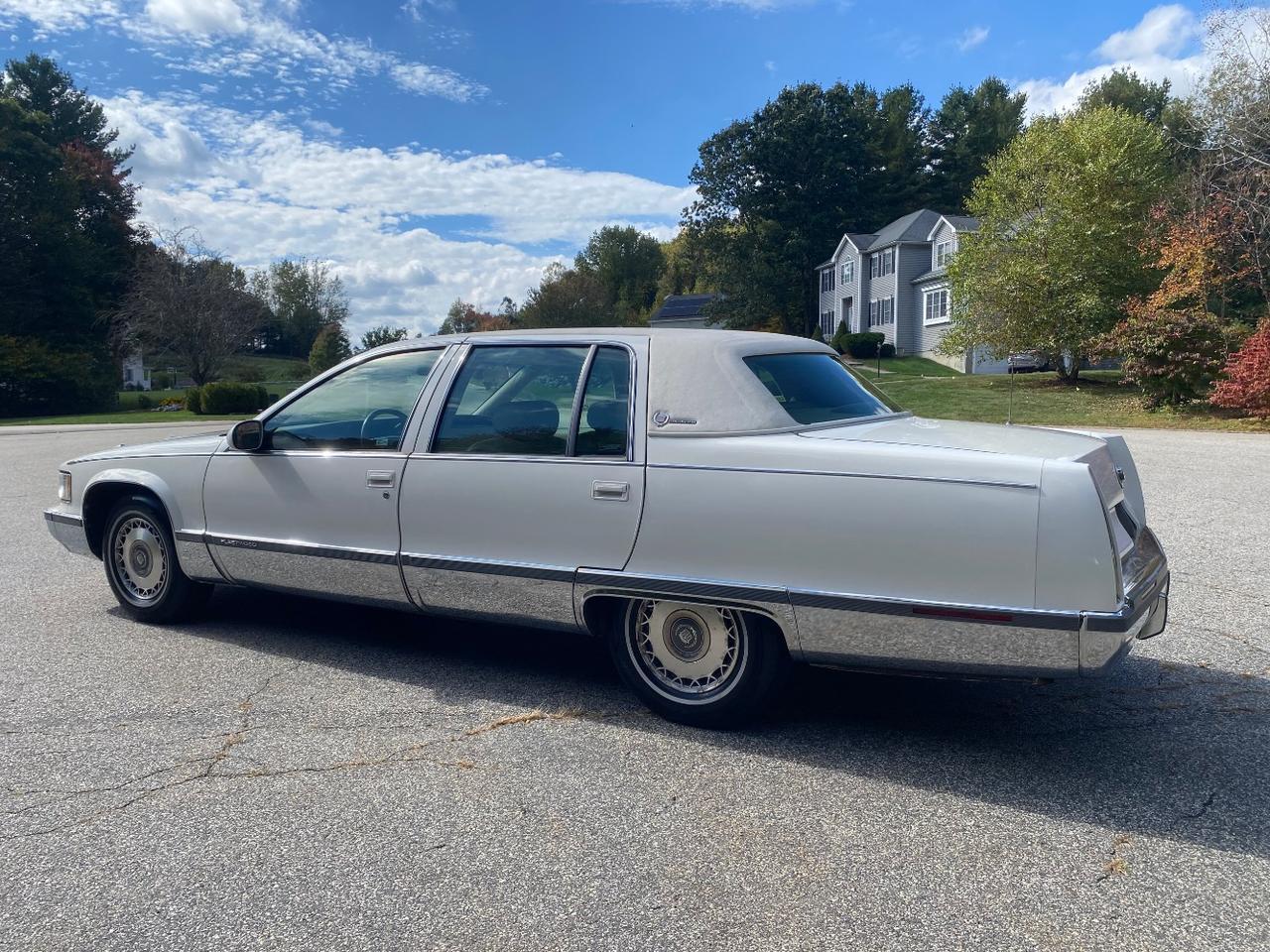 1995 Cadillac Fleetwood Standard Charlton MA