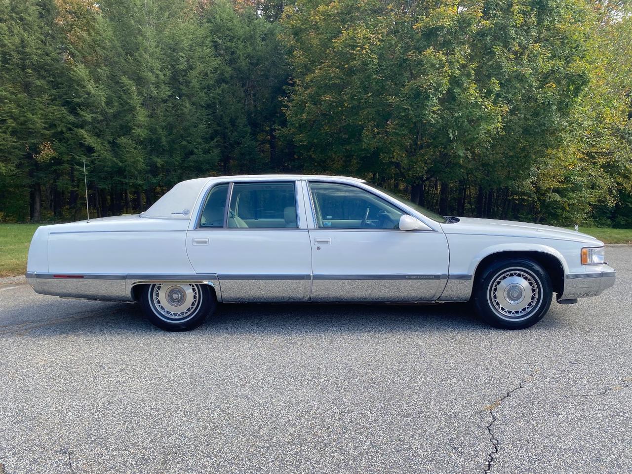 1995 Cadillac Fleetwood Standard Charlton MA