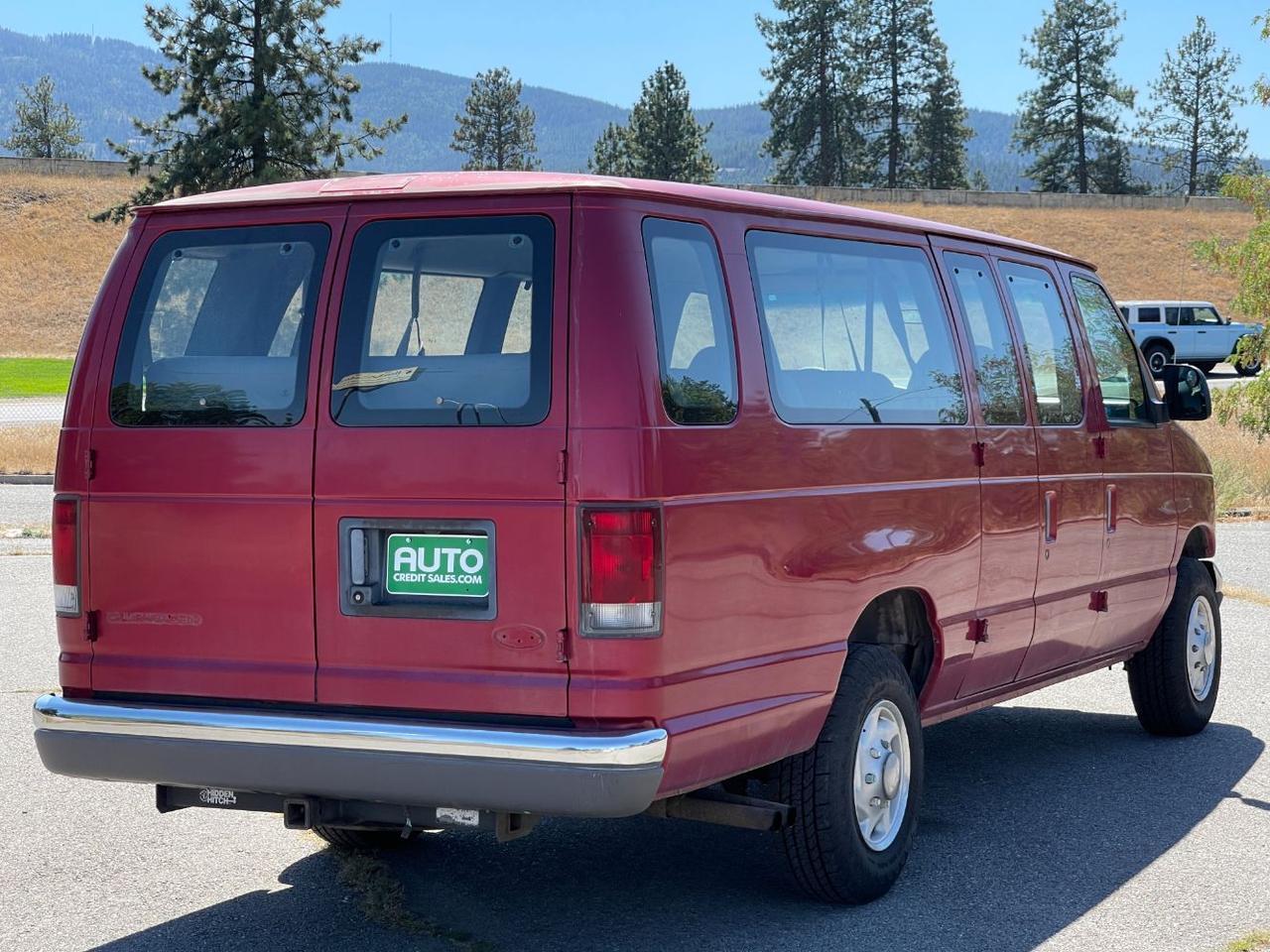 1995 Ford Club Wagon XL | XLT