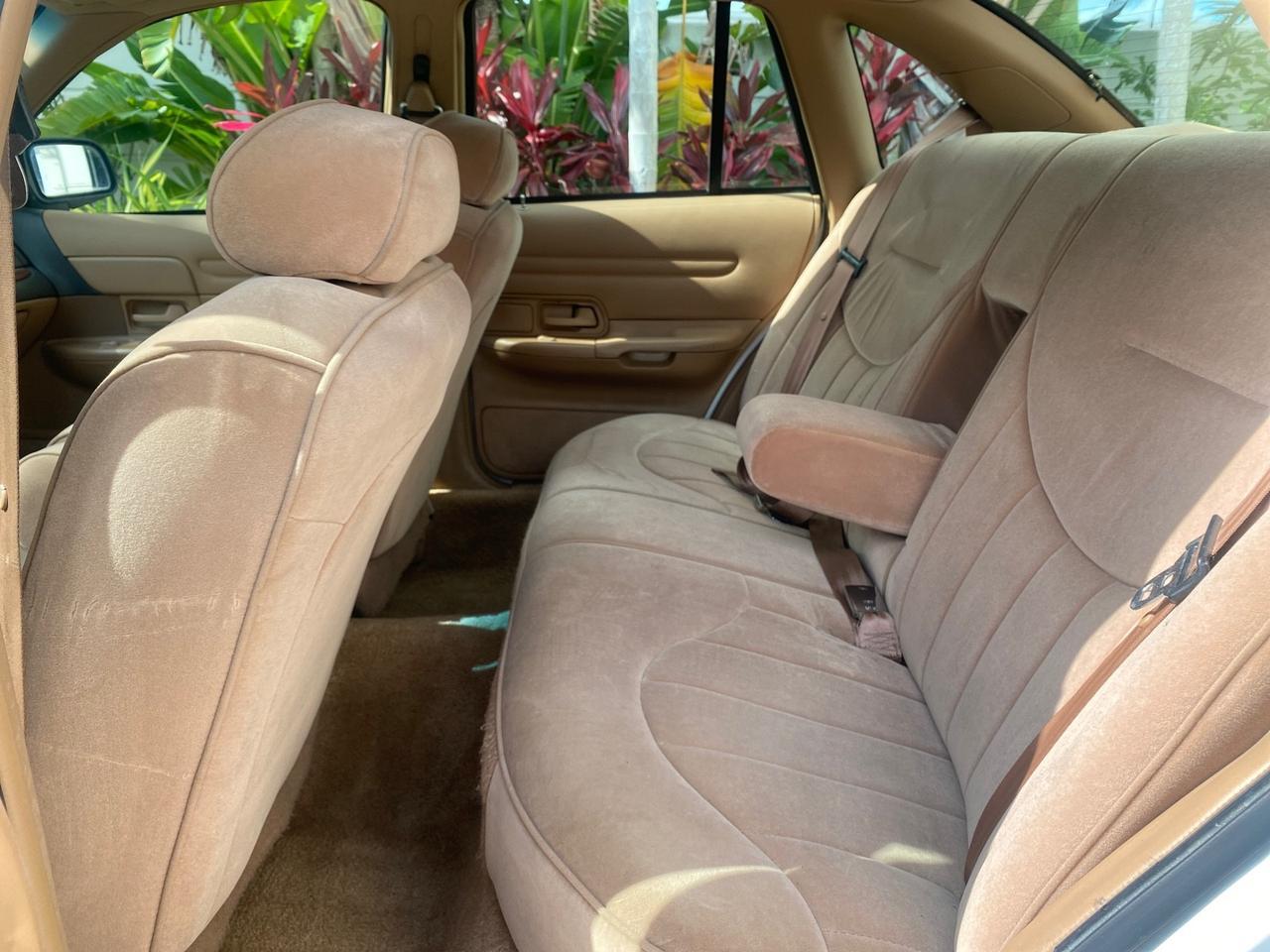 1995 Ford Crown Victoria LOW MILES 43,331 Pompano Beach FL