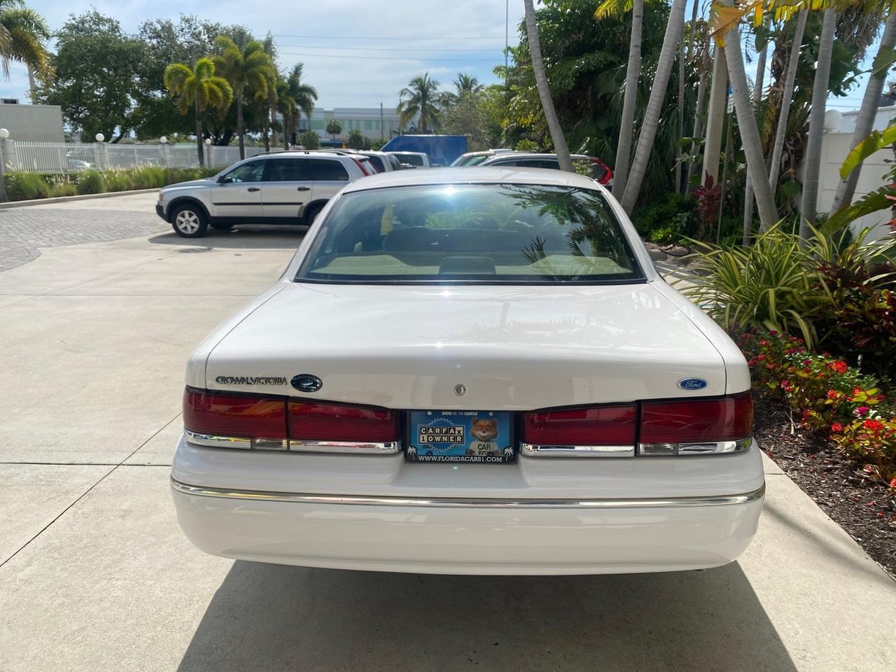 1995 Ford Crown Victoria LOW MILES 43,331 Pompano Beach FL