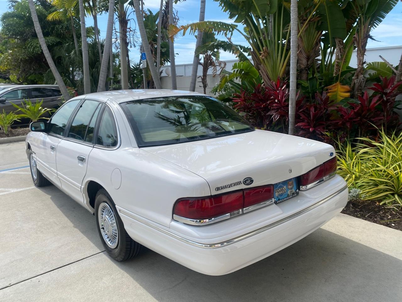 1995 Ford Crown Victoria LOW MILES 43,331 Pompano Beach FL
