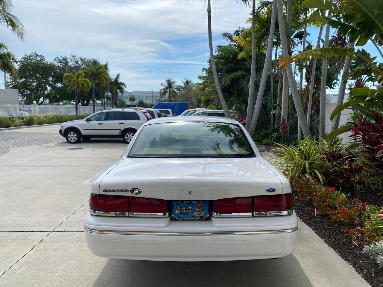 1995 Ford Crown Victoria LOW MILES 43,331 Pompano Beach FL