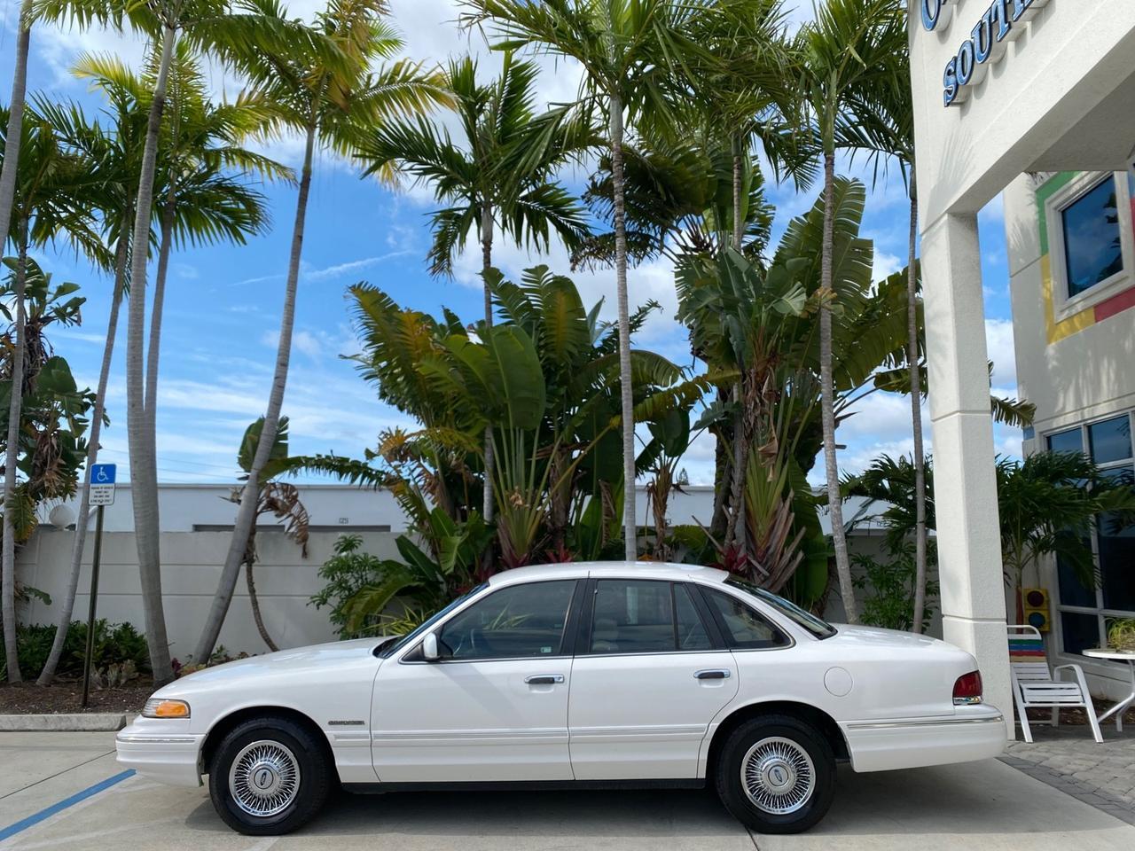 1995 Ford Crown Victoria LOW MILES 43,331 Pompano Beach FL