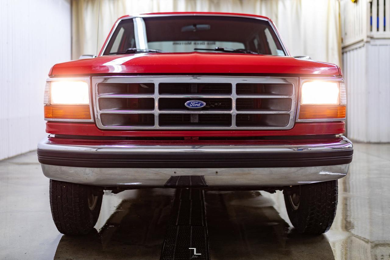 1995 Ford F-350 4x2 Crew Cab XLT Longbox Red Deer AB
