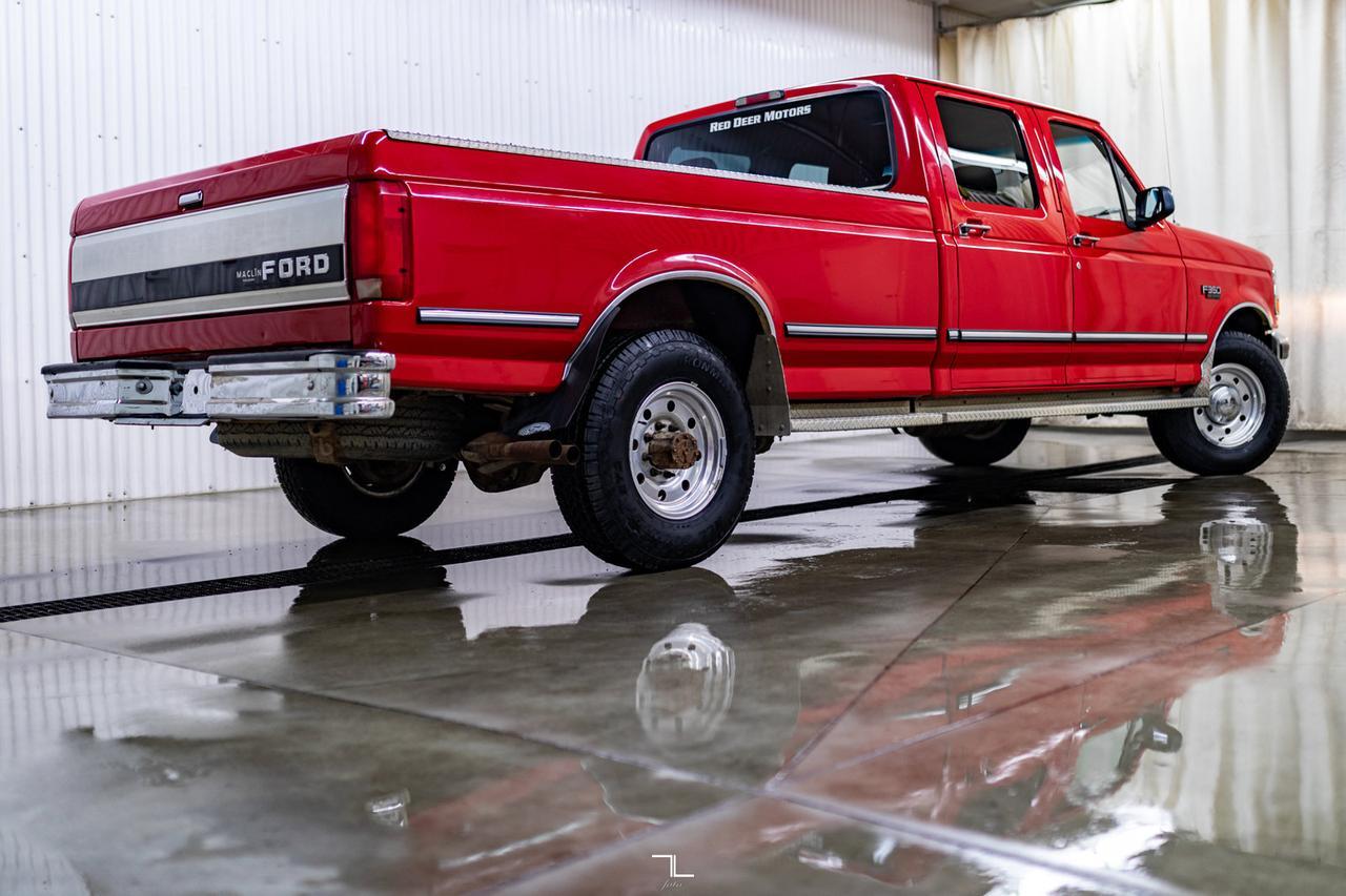 1995 Ford F-350 4x2 Crew Cab XLT Longbox Red Deer AB