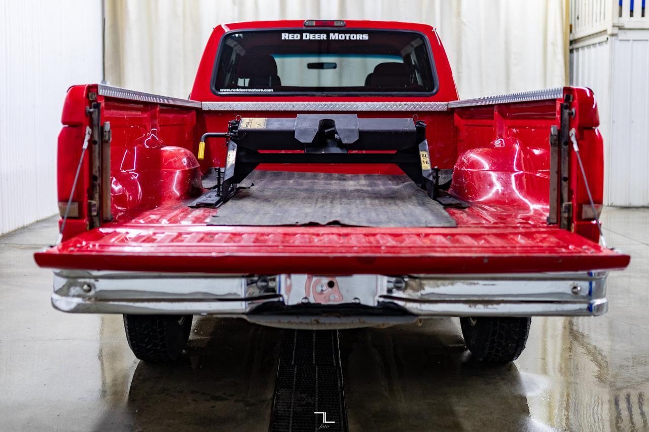 1995 Ford F-350 4x2 Crew Cab XLT Longbox Red Deer AB