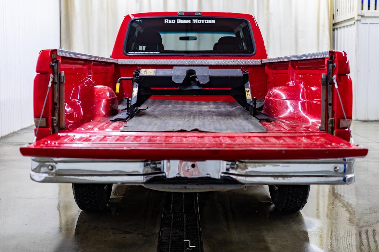 1995 Ford F-350 4x2 Crew Cab XLT Longbox Red Deer AB